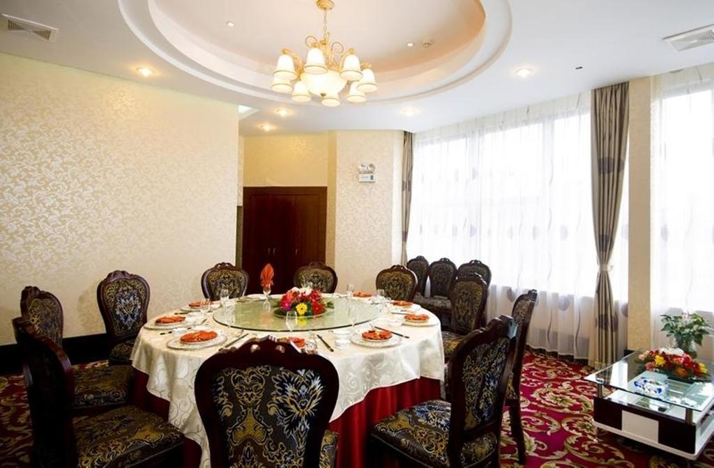 Hangzhou Peacock Hotel Экстерьер фото